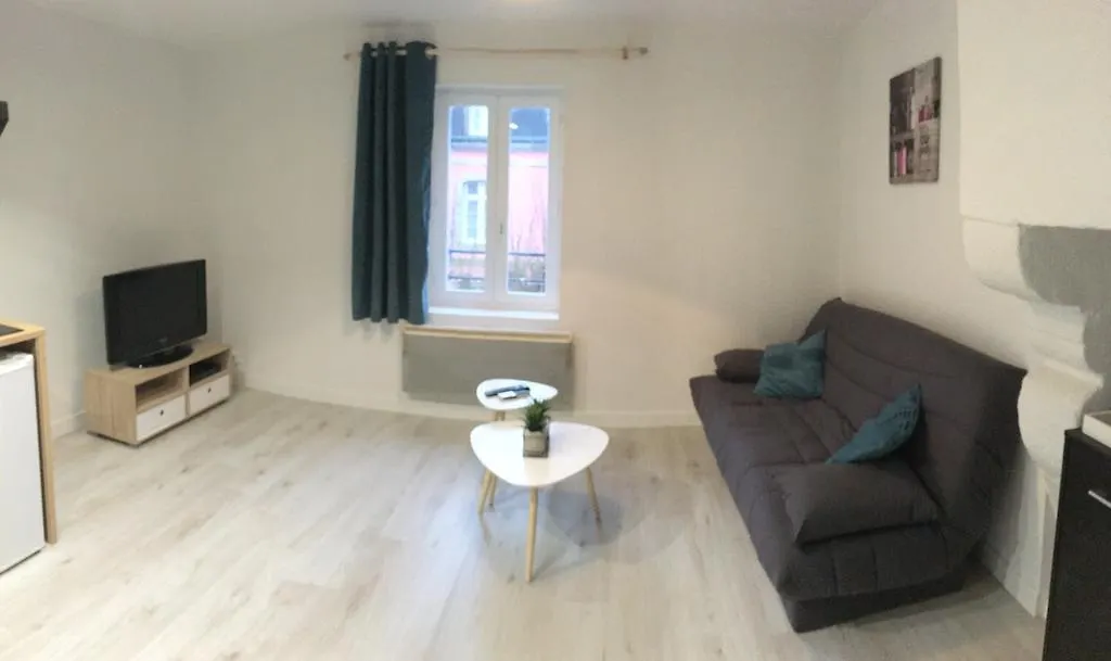 Studio A Hennebont Apartment 0*,
